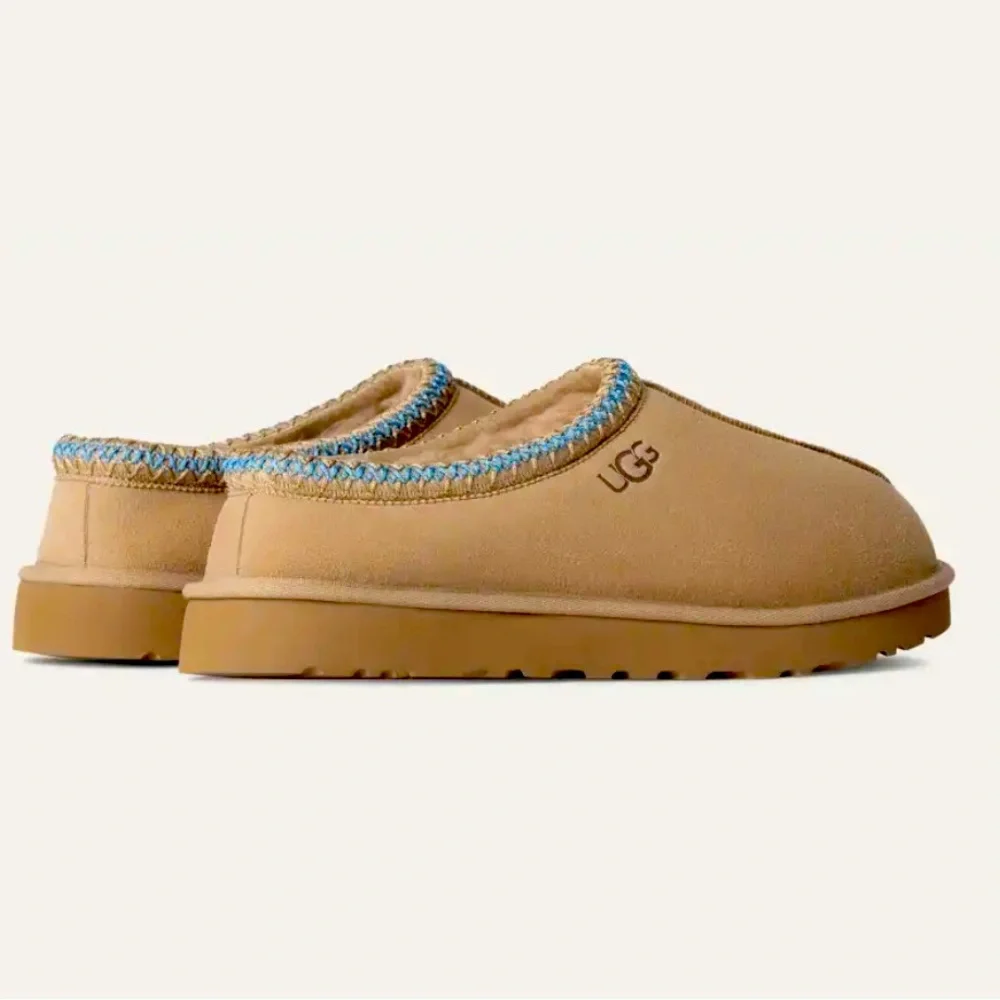 📔 UGG TASMAN SLIPPERS SAND SANTORINI 📔 - Picture 3 of 3